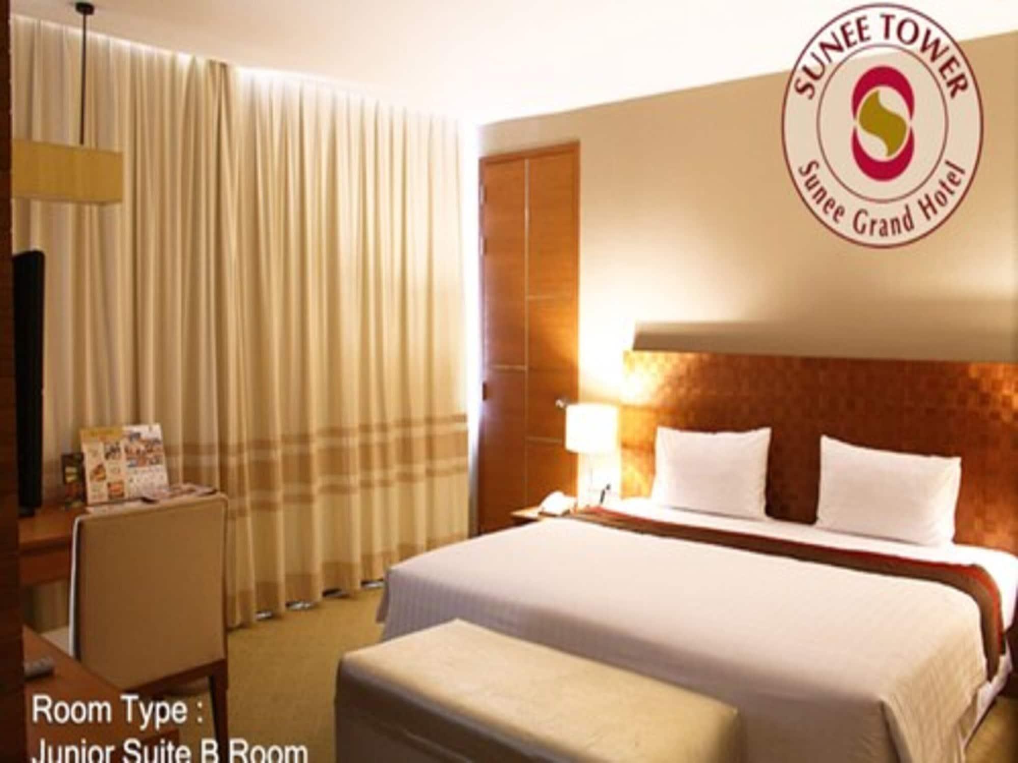 Sunee Grand Hotel And Convention Center Ubon Ratchathani Eksteriør bilde